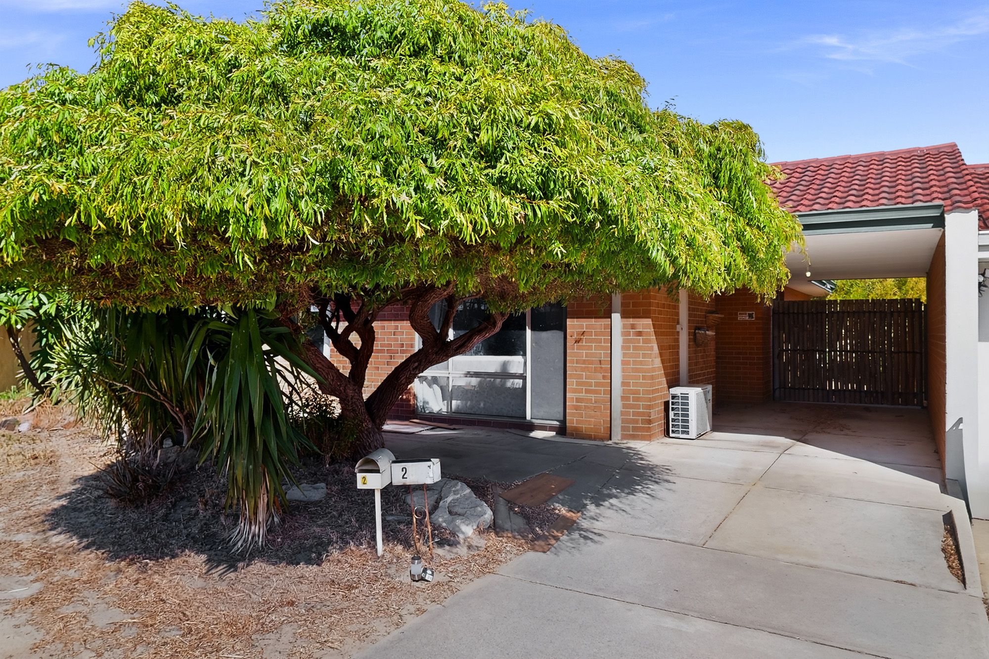 Elegant, Low Maintenance Villa in a Convenient Location