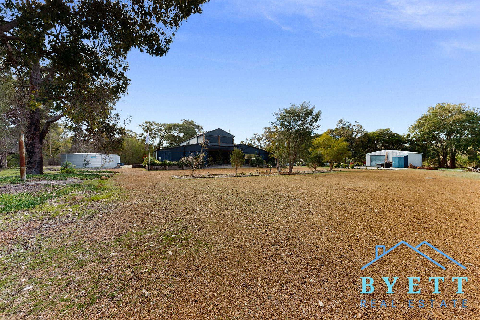 A Rare Acreage Escape Where Lifestyle, Privacy & Possibility Meet – 6 Acres in Birchmont