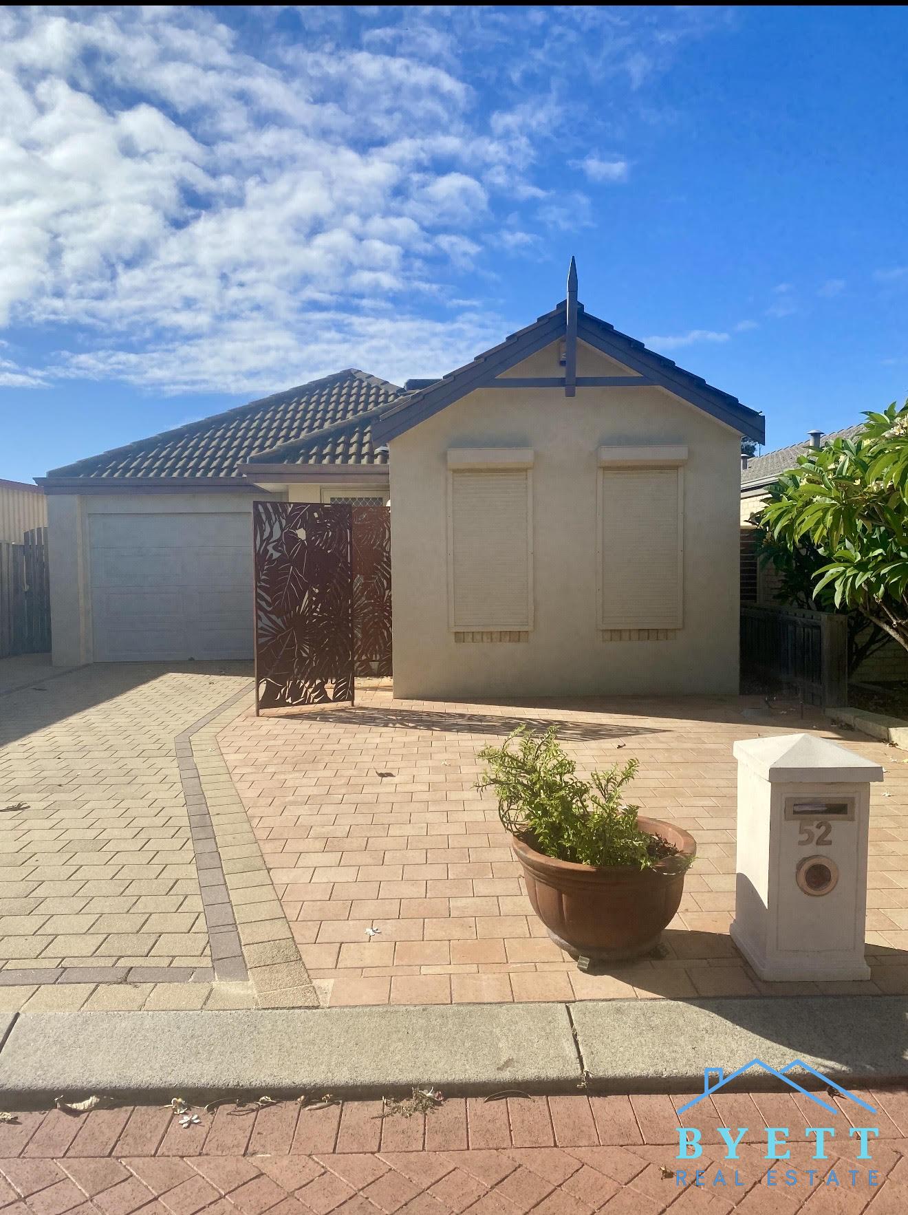 Easy Care Living for Lease in Prime  Location